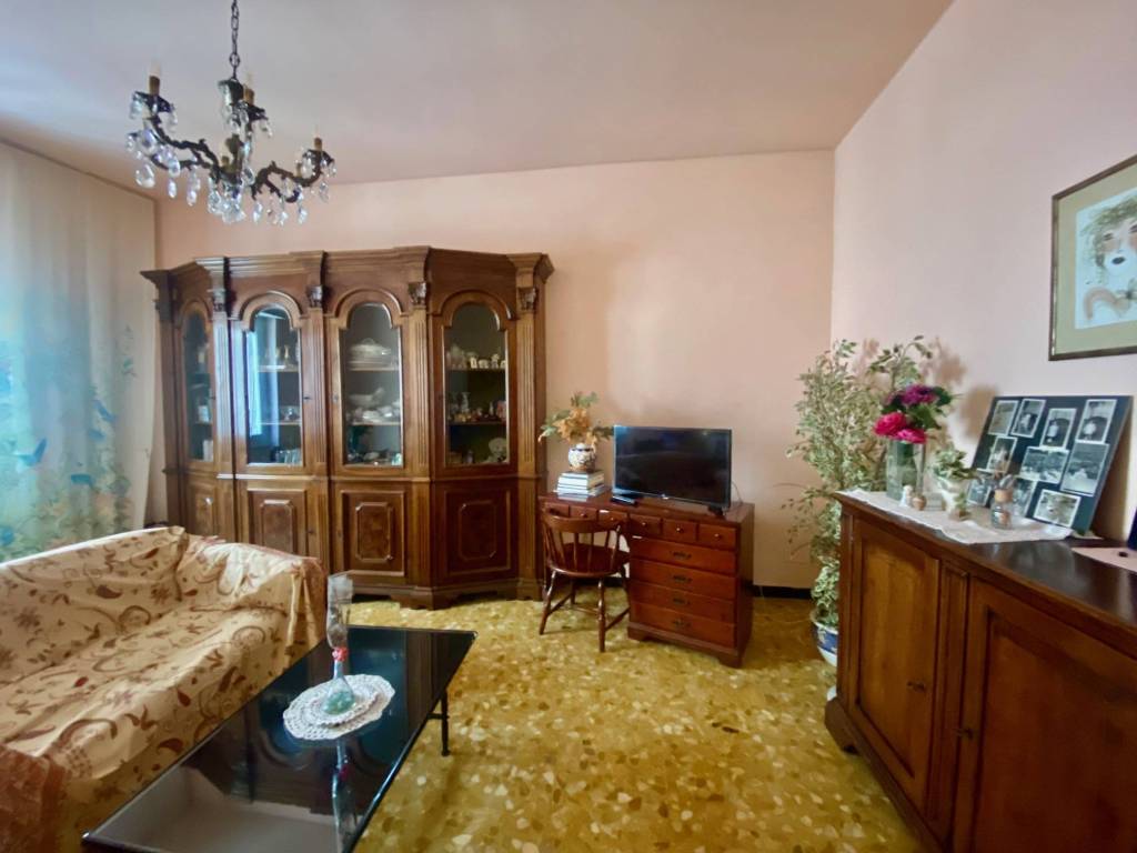 Appartamento a Imperia in Via Tommaso Schiva - Foto 5