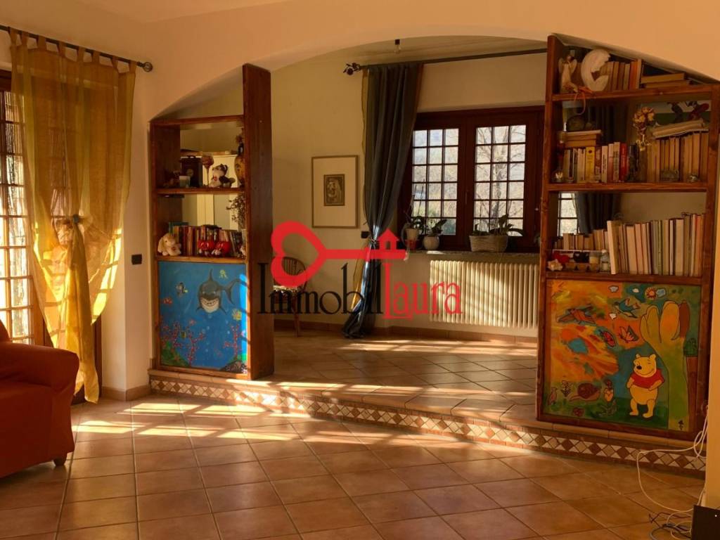 Appartamento a Besano in Via 24 Maggio - Foto 2