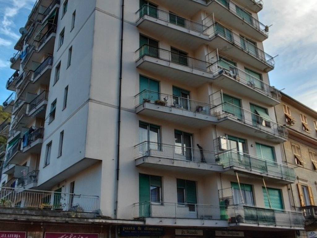 Appartamento a Genova in Via Molassana - Foto 2