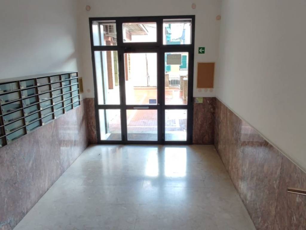 Appartamento a Genova in Via Molassana - Foto 3