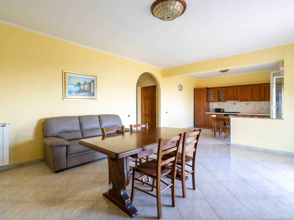 Appartamento a Sezze in Via Piagge Marine - Foto 5