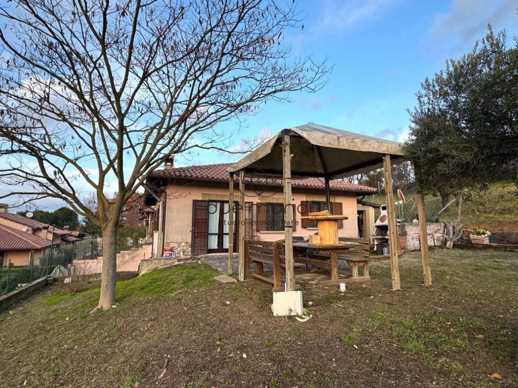 Villa a Spoleto in Frazione Baiano - Foto 4