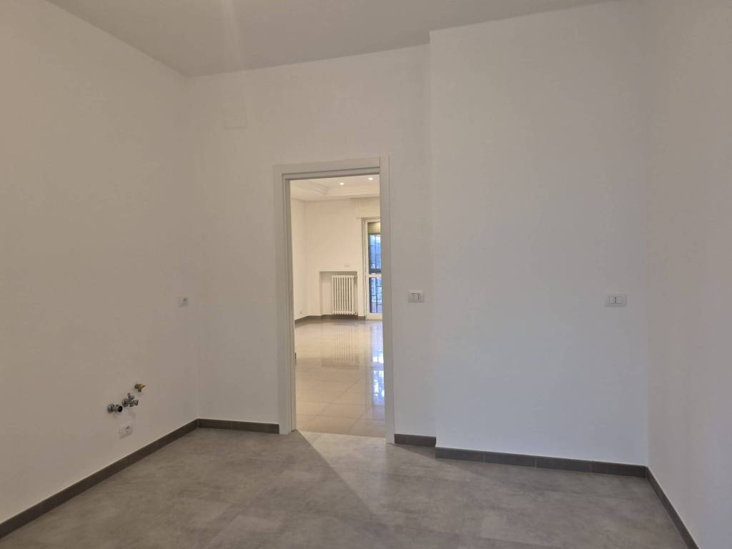 Appartamento a Bari in Via Camillo Rosalba - Foto 3