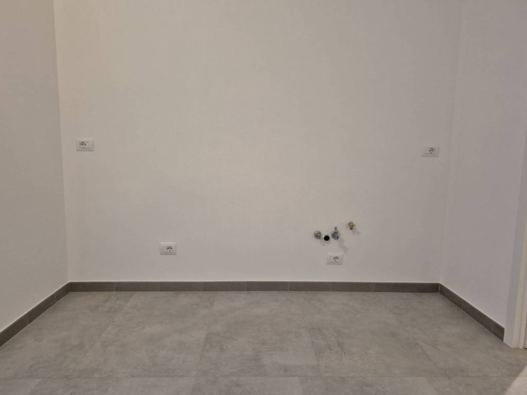 Appartamento a Bari in Via Camillo Rosalba - Foto 4