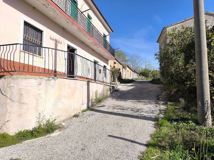 Villa a Gesualdo in contrada spina - Foto 4