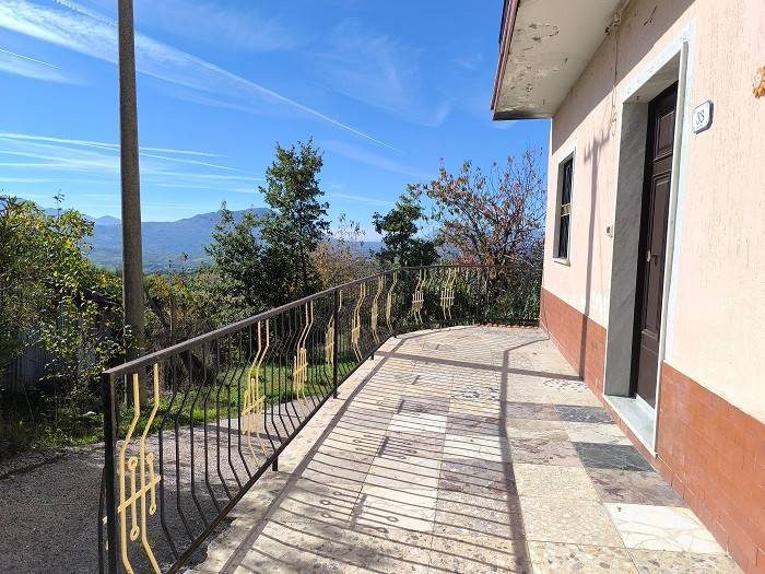 Villa a Gesualdo in contrada spina - Foto 5