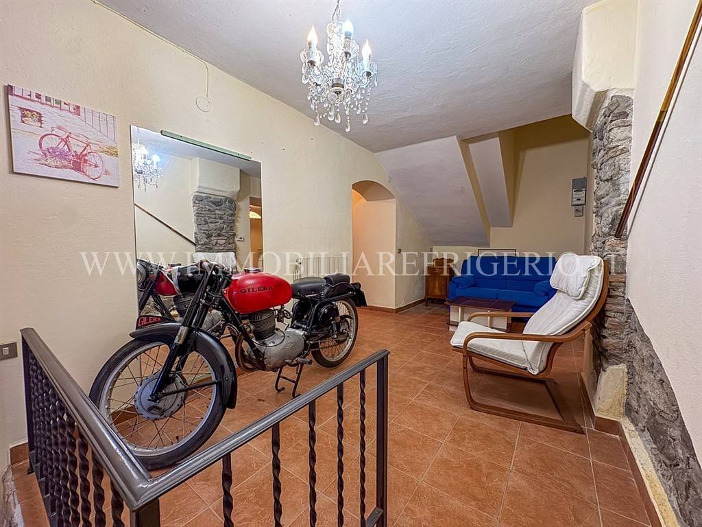 Appartamento a Carenno in Via Promessi Sposi, 2 - Foto 5