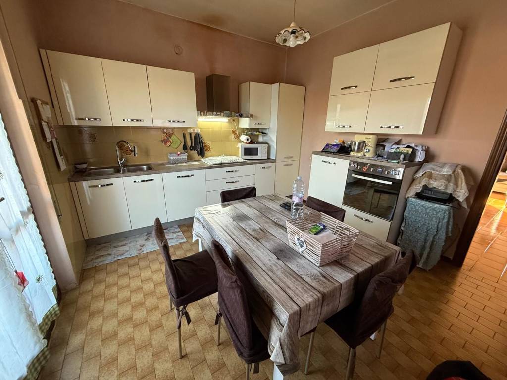 Appartamento a Montichiari in Via Santa Scolastica - Foto 4