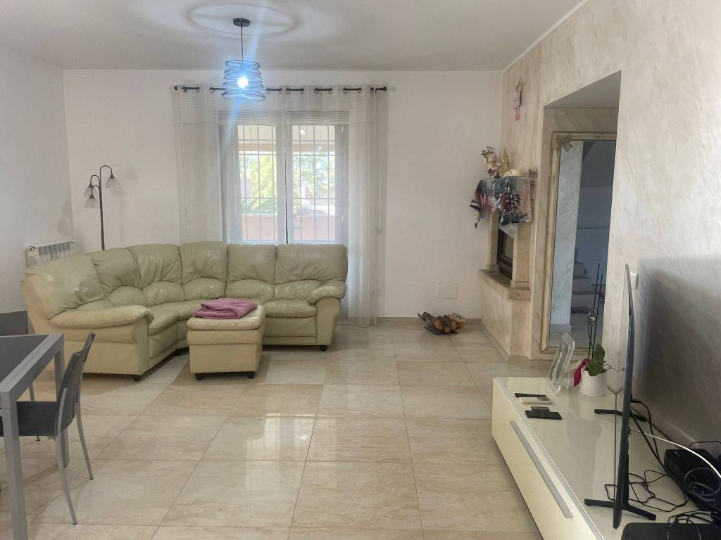 Villa a Civitavecchia in Via Ugo Fontanatetta - Foto 5