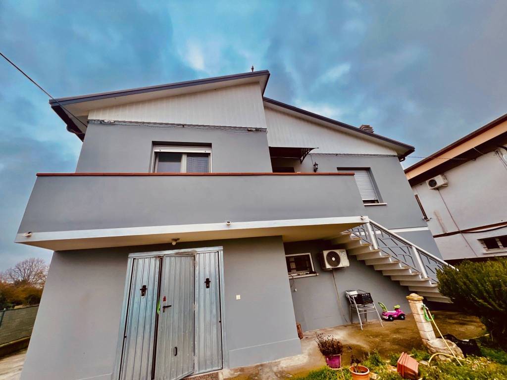 Villa a Riva del po in Via Bellaria - Foto 4