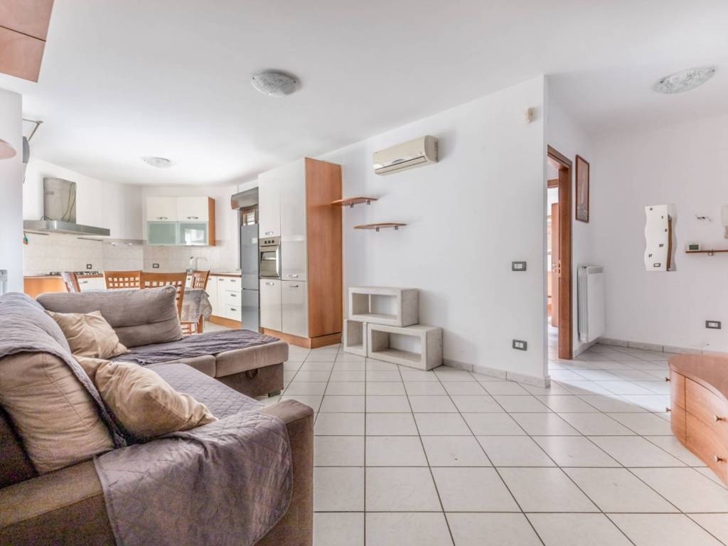 Appartamento a Latina in Via Conti d'Anagni - Foto 3