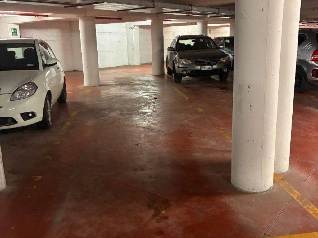 Box / garage a Verona in Via Giosuè Carducci - Foto 4