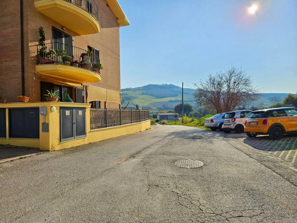 Appartamento a Fermo in Contrada Canale - Foto 2