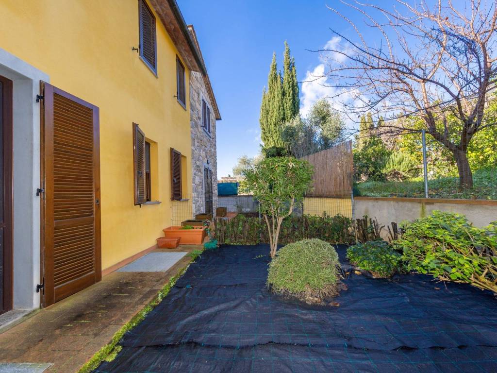 Appartamento a Castagneto carducci in Via dei Molini - Foto 2