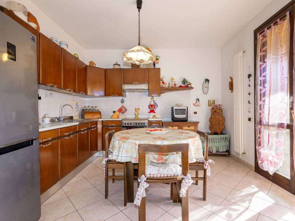 Appartamento a Castagneto carducci in Via dei Molini - Foto 5