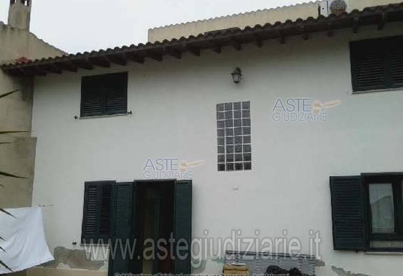Villetta a schiera a Guasila in Via Giosuè Carducci, 1 - Foto 2