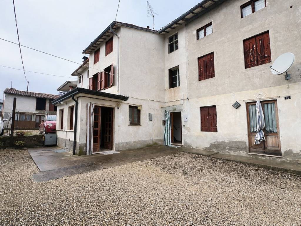 Casa indipendente a Arzignano in Via Calpeda, 14 - Foto 2