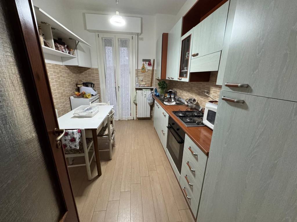 Appartamento a Parma in Via Fratelli Bandiera - Foto 2
