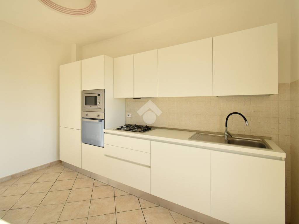 Appartamento a Latina in VIA DELLE CAMELIE, 20 - Foto 4