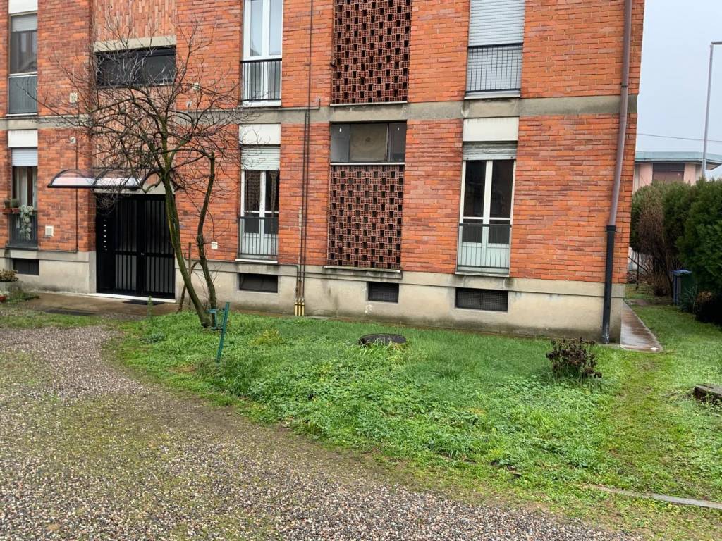 Appartamento a Busto garolfo in Via Cevedale, 1 - Foto 3