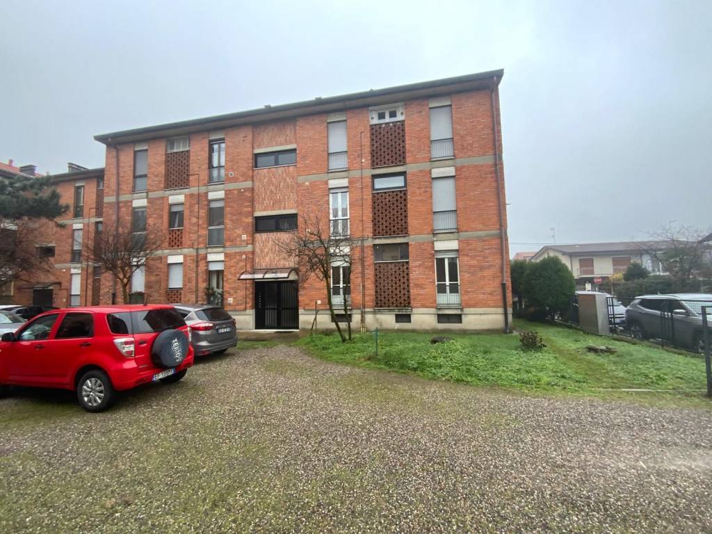 Appartamento a Busto garolfo in Via Cevedale, 1 - Foto 4