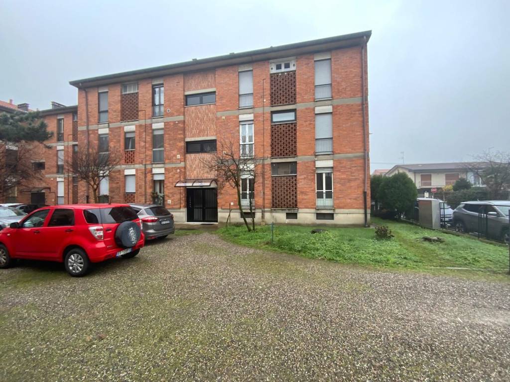 Appartamento a Busto garolfo in Via Cevedale, 1 - Foto 5