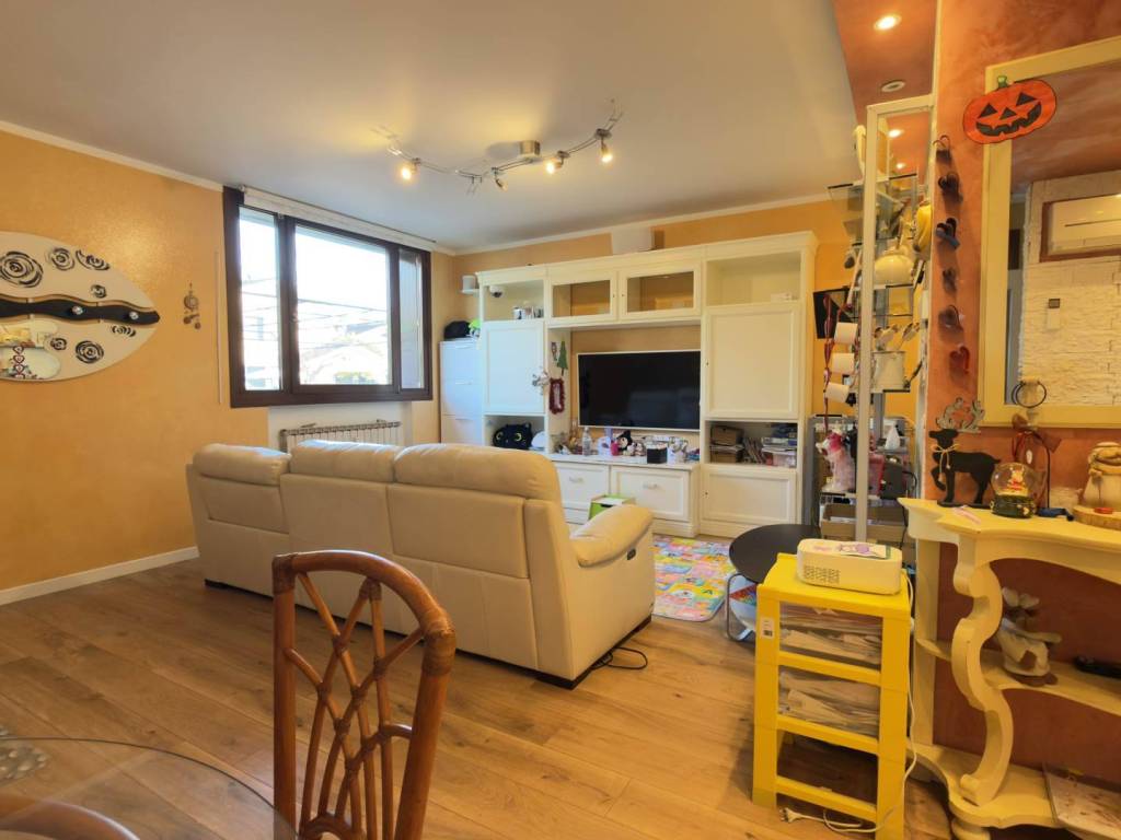 Villa a Salzano in Via Benedetto Cairoli, 3 - Foto 5