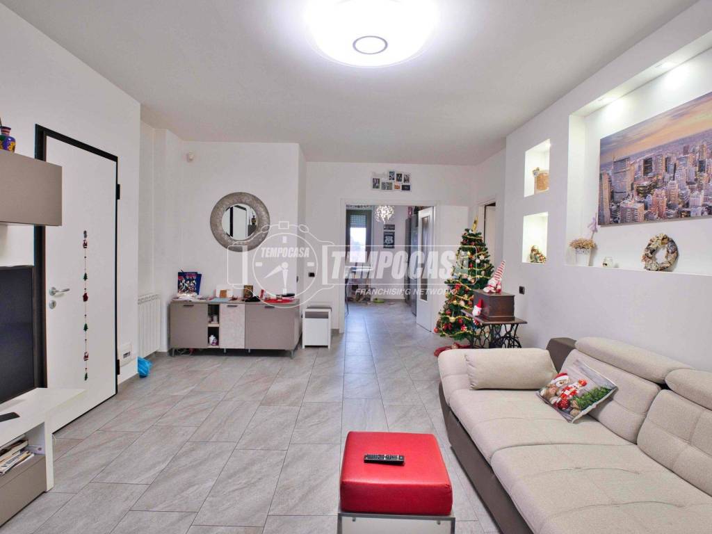 Appartamento a Novara in Via Antonio D'Enricis - Foto 4