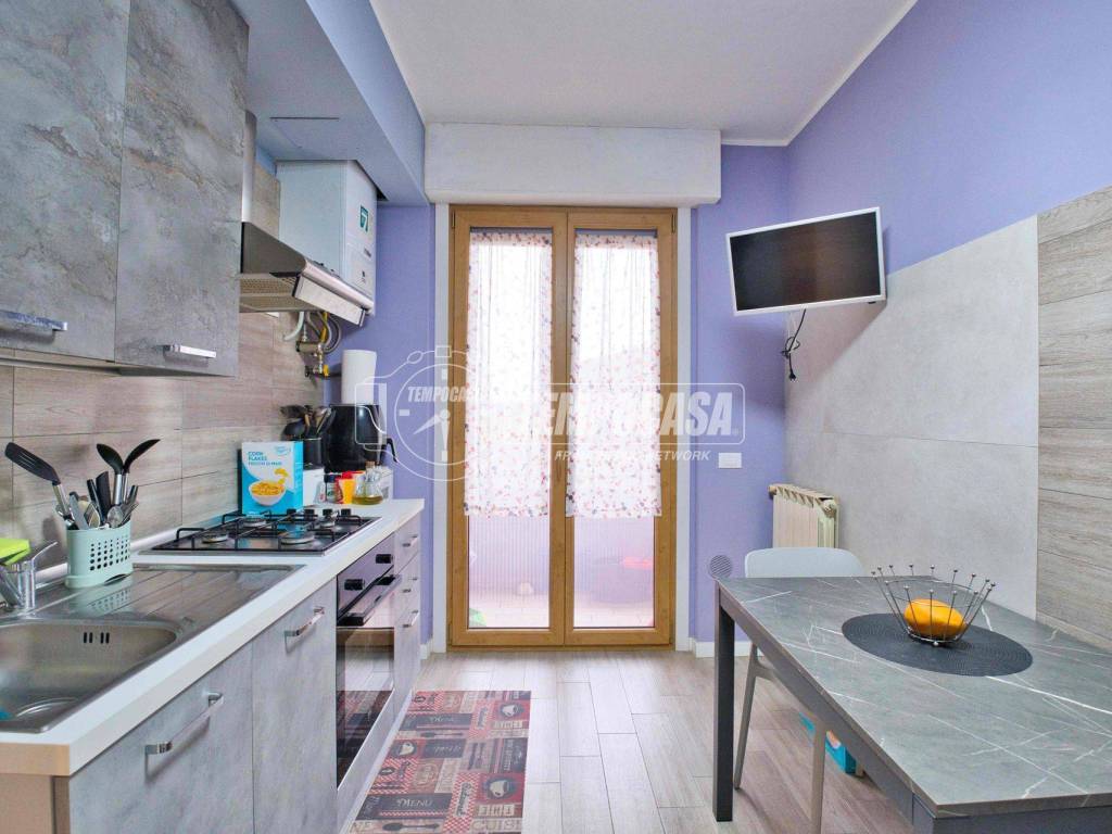 Appartamento a Novara in Via Giordano Umberto - Foto 3
