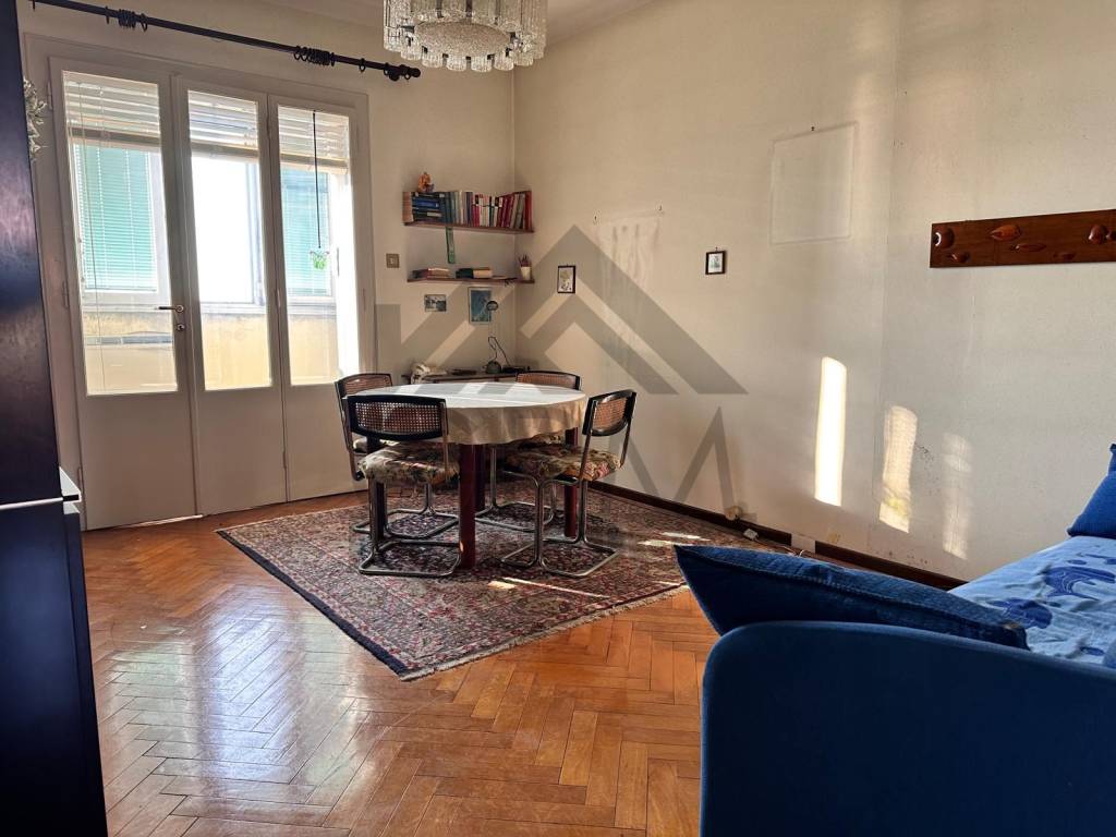 Appartamento a Trieste in Via Cristoforo Colombo, 12 - Foto 2