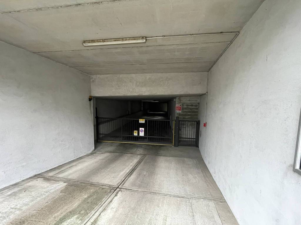 Box / garage a Alzano lombardo in Piazza Italia, 6 - Foto 2