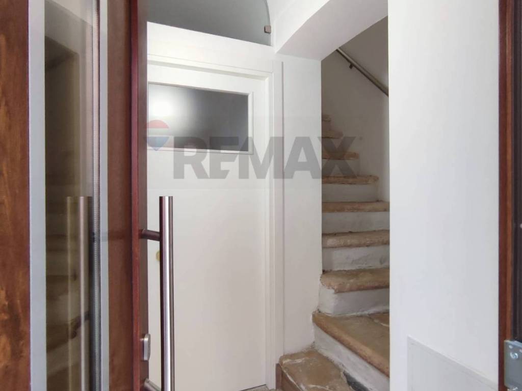 Appartamento a Bisceglie in Vico Domenico Cirillo, 5 - Foto 3