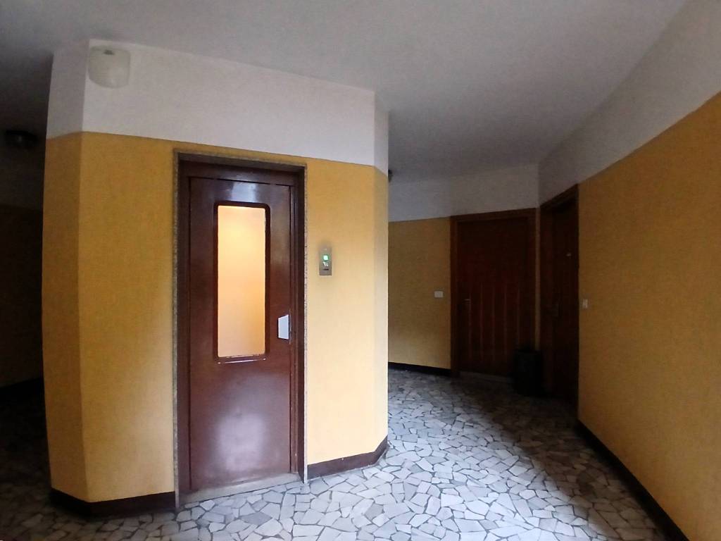 Appartamento a Sondrio in Via Giuseppe Mazzini, 9 - Foto 3