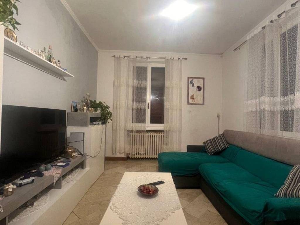 Appartamento a Mantova in Via Giosuè Carducci, 57 - Foto 2