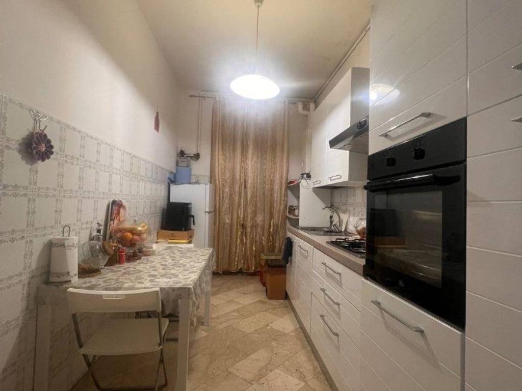 Appartamento a Mantova in Via Giosuè Carducci, 57 - Foto 3