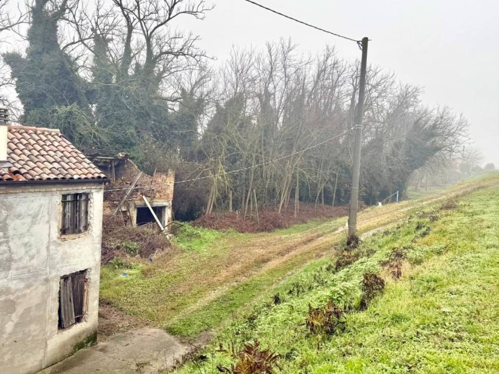 Casa indipendente a Bondeno in Via Provinciale, 10 - Foto 3