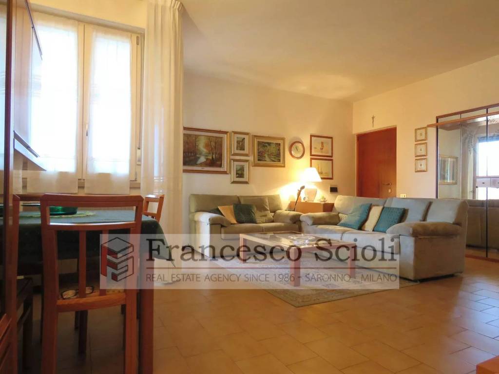 Appartamento a Saronno in Via Sevesi, 10 - Foto 2