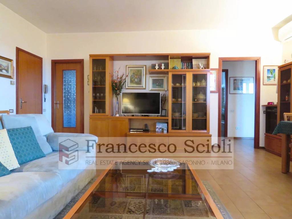 Appartamento a Saronno in Via Sevesi, 10 - Foto 3