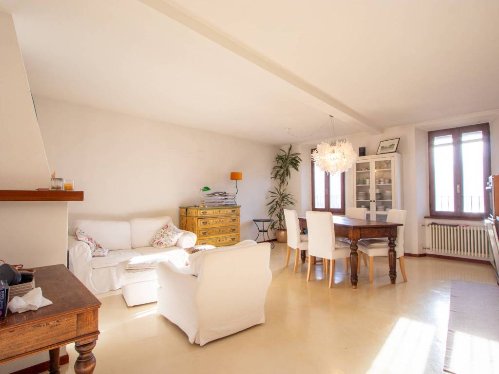 Appartamento a Tremezzina in Via Statale - Foto 2