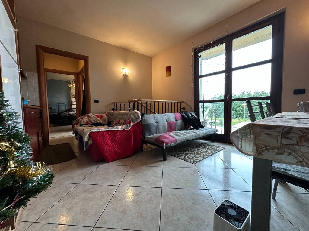 Appartamento a Canelli in Via Carlo Alberto Dalla Chiesa - Foto 2