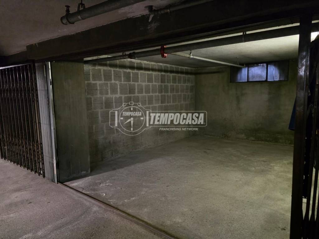 Box / garage a Mantova in Via Saverio Bettinelli - Foto 3