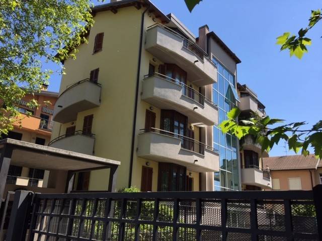 Appartamento a Cernusco sul naviglio in Via Dante Alighieri, 36 - Foto 2