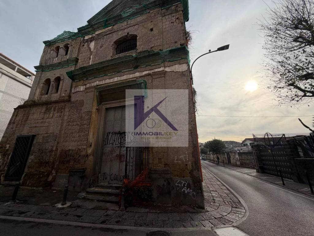 Palazzo / stabile a Portici in Via Zumbini, 14 - Foto 5