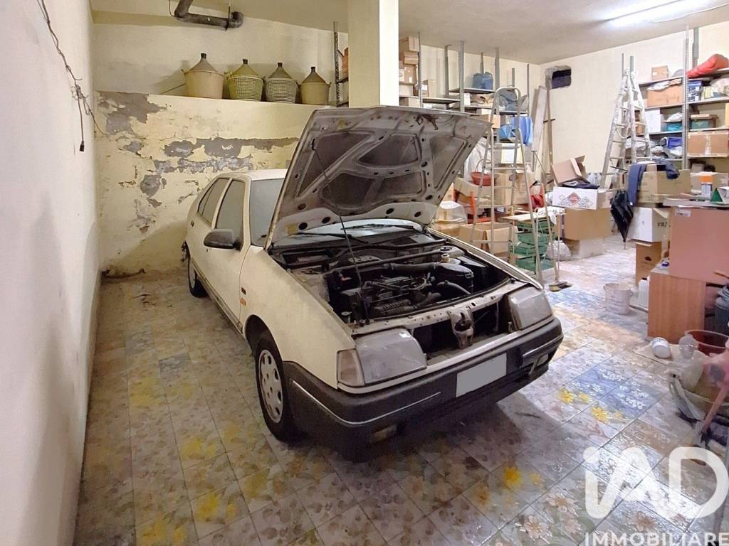 Box / garage a Angri in Via tenente fontanella - Foto 4