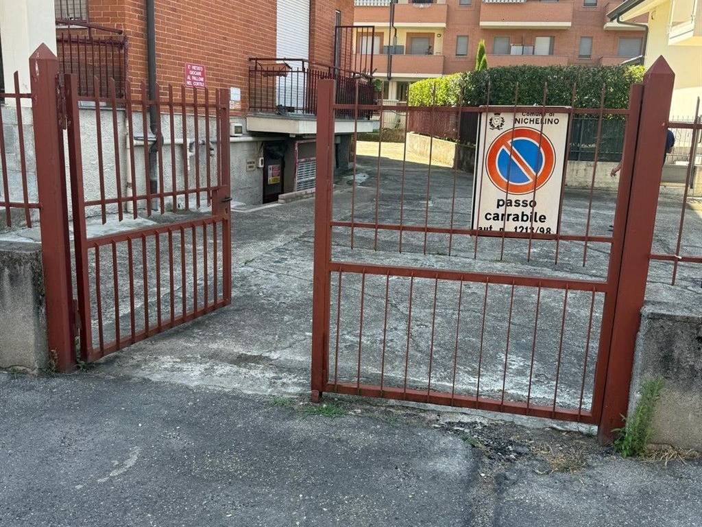 Box / garage a Nichelino in VIA SASSARI, 17 - Foto 3