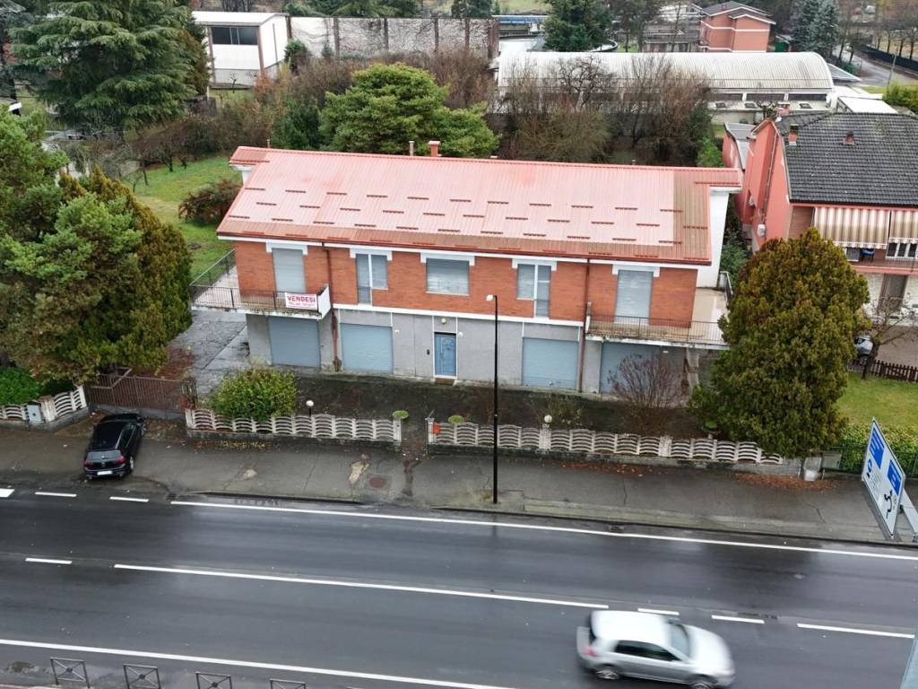 Villa a Canelli in Viale Italia, 84 - Foto 2