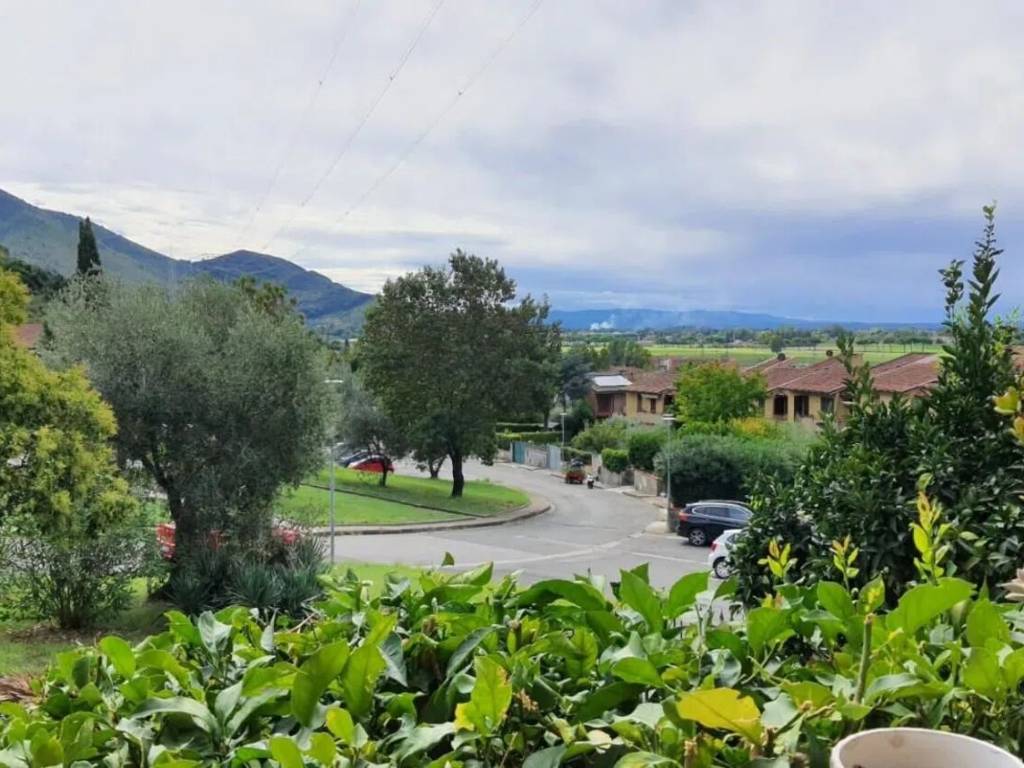 Villa a Calci in Piazza E. Santoni - Foto 4