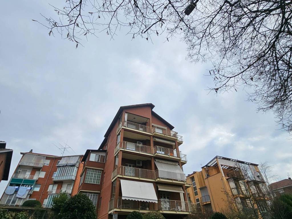 Appartamento a Asti in Via Leonardo Bistolfi, 24 - Foto 2