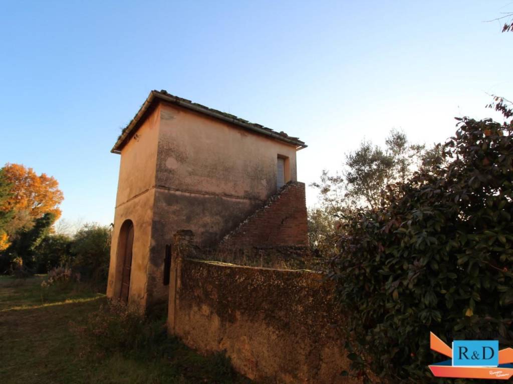 Rustico / casale a Poggibonsi in Strada Regionale Cassia - Foto 2