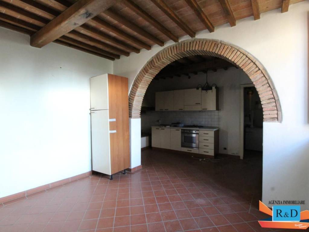 Rustico / casale a Poggibonsi in Strada Regionale Cassia - Foto 3